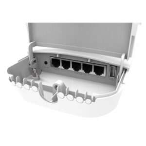 ACCESS POINT MIKROTIK RBOMNITIKPG-5HACD OMNITIK 5 POE AC 5GHZ 802.11AC 7.5DBI 5P. GBPS POE IN + POE OUT
